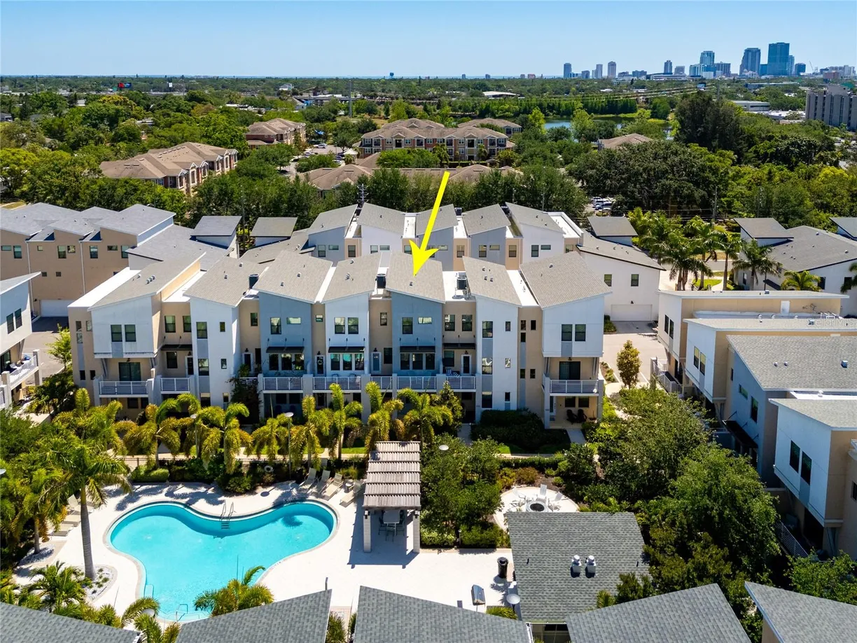 Sarasota/St. Petersburg Real Estate | View 1182 25th Way N | room 1