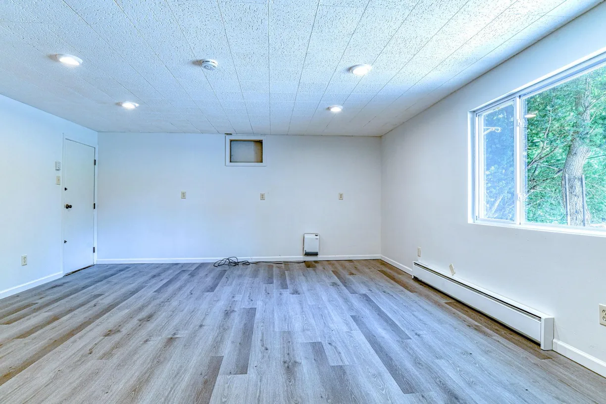 Rockland/Orange/NJ Real Estate | View 1614 Route 9w Unit# 1 | room 2