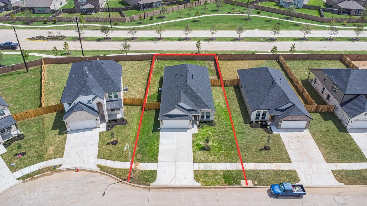 Houston Suburbs Real Estate | View 3211 Tilley Drive | room 1