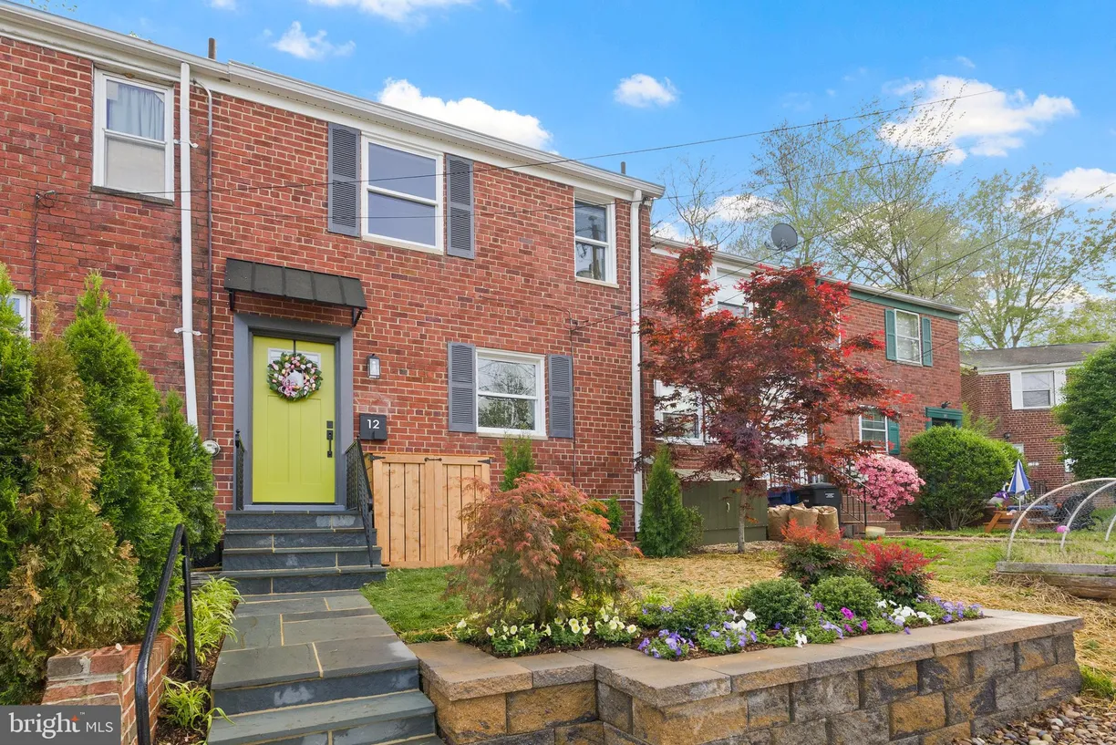 Washington Metro Area Real Estate | View 12 Ancell Street | 3 Beds, 2 Baths