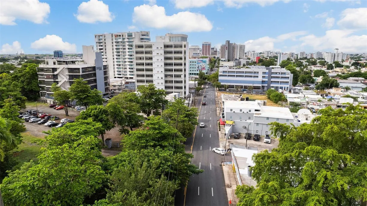 Puerto Rico Real Estate | View 619 Ave. De La Constitucion | room 1