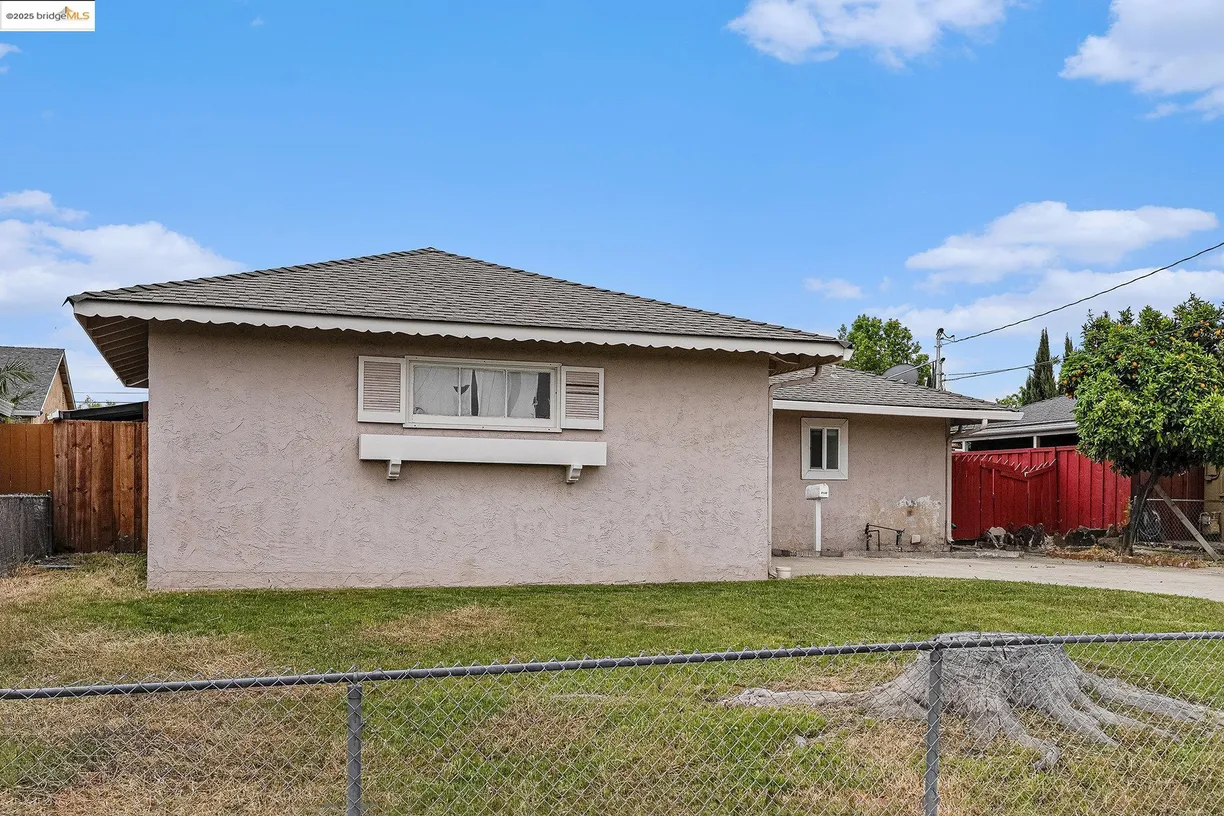 Northern California Real Estate | View 2135 Marsh Ave | room 1