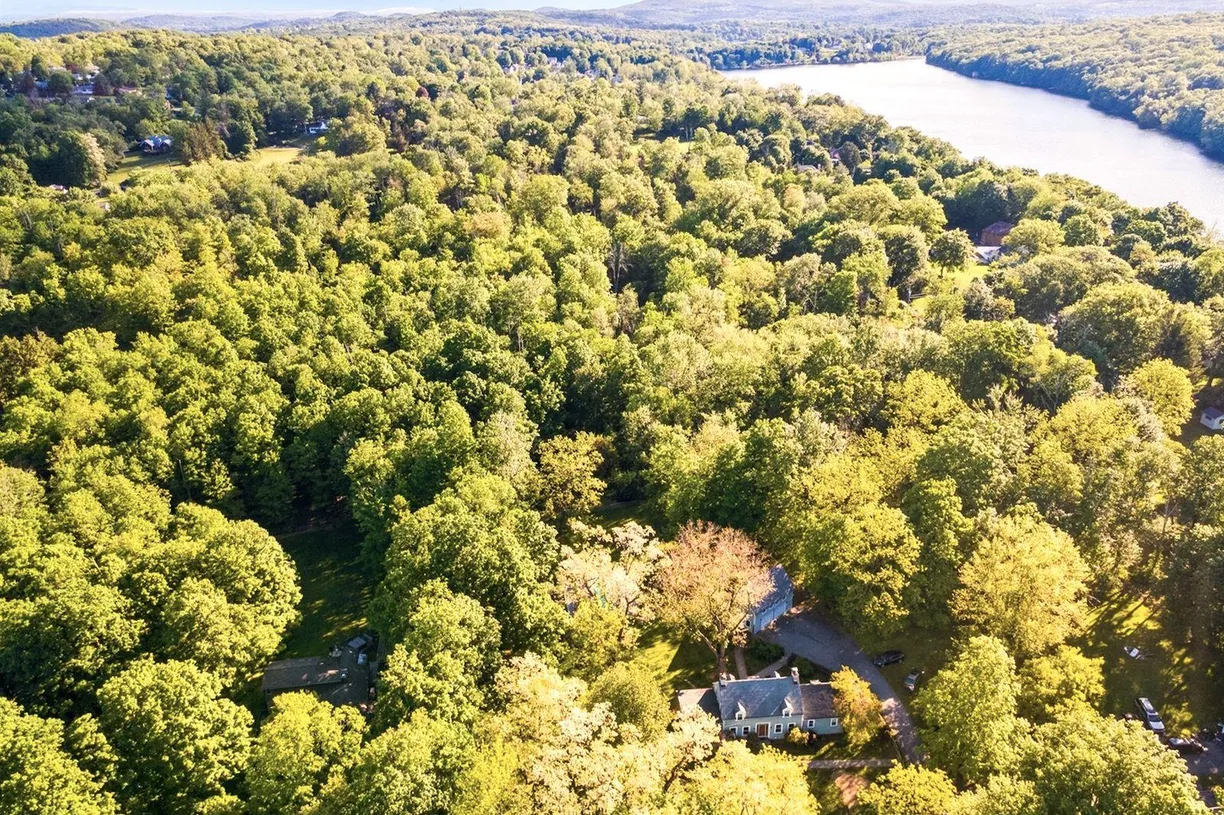 Hudson Valley Real Estate | View 893 Laroe And Co Hwy 45 | room 1