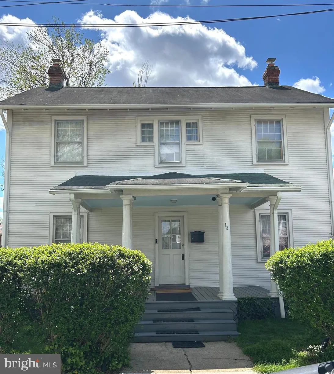 Washington Metro Area Real Estate | View 13 E Windsor Avenue E | 3 Beds, 1 Bath