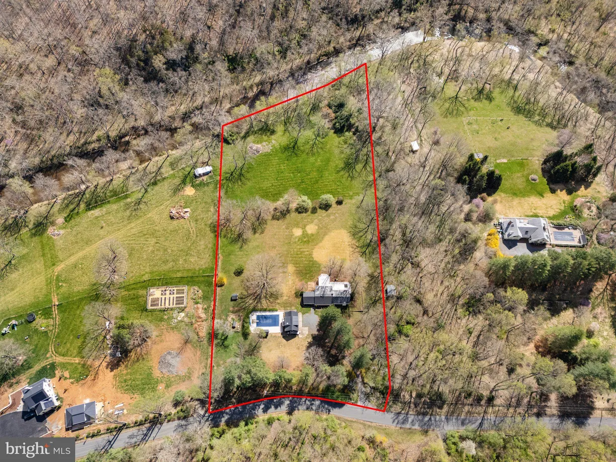 Washington Metro Area Real Estate | View 38271 Lime Kiln Road | room 2