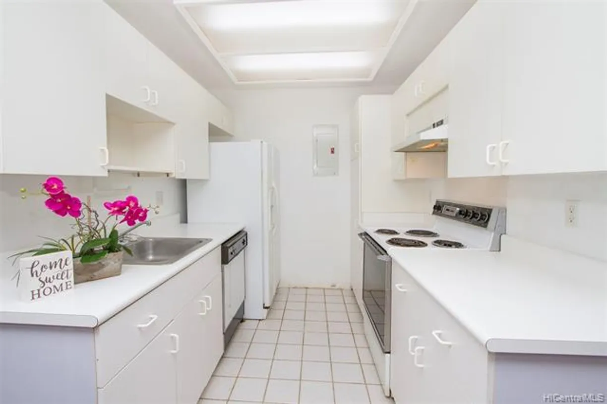 Hawaii Real Estate | View 94-1455 Welina Loop, #2B | room 2