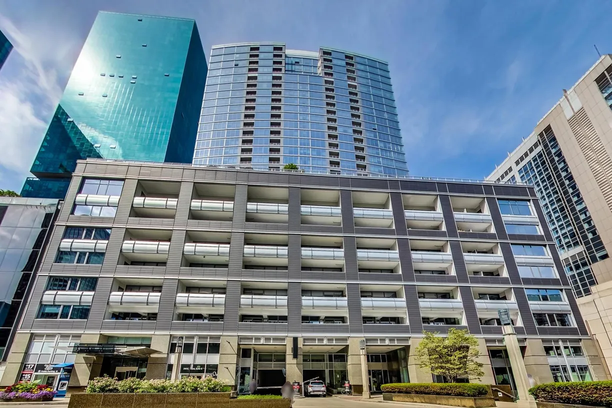 Chicago Real Estate | View 240 E Illinois, 504 | 1 Bed, 1 Bath