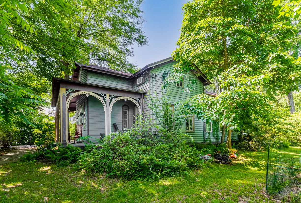 Hudson Valley Real Estate | View 6363 Mill Street | room 2