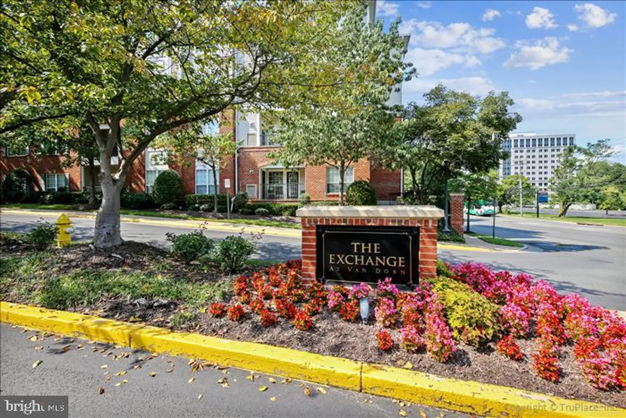Washington Metro Area Real Estate | View 4860 Eisenhower Avenue Unit# 388 | 2 Beds, 2 Baths