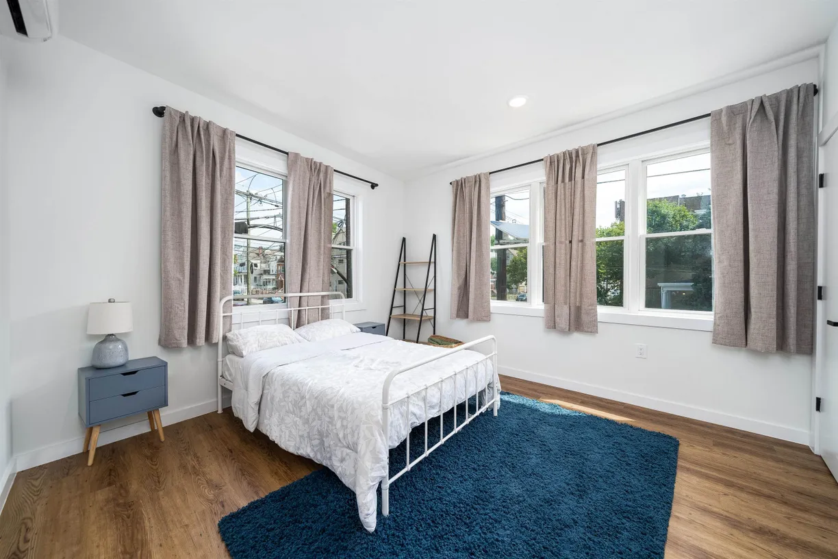 Jersey City/Hoboken Real Estate | View 224 Garfield Ave Unit# 4A | 2 Beds, 2 Baths