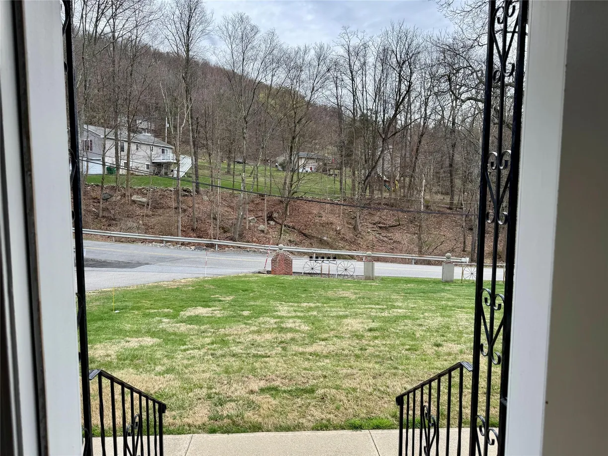 Hudson Valley Real Estate | View 34 Miller Hill Road | room 1