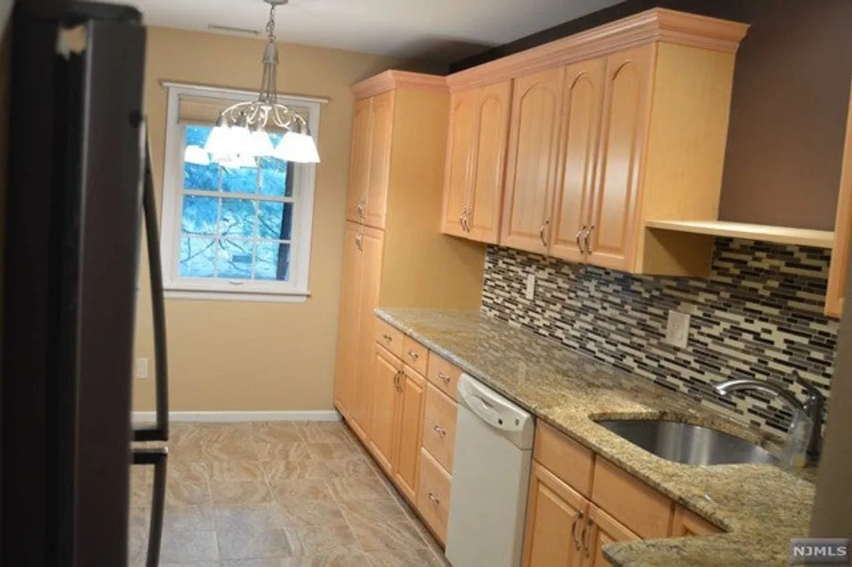 Bergen County Real Estate | View 265 Collignon Way 3b | room 1