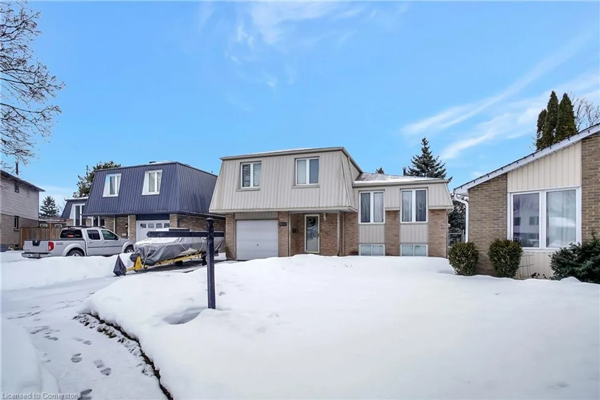 Ontario Real Estate | View 22 Dolman Court | Photo2