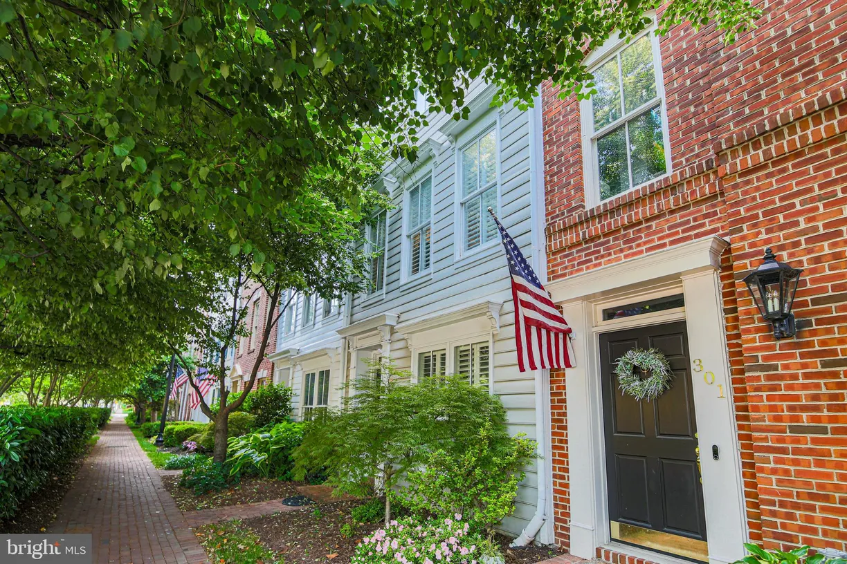 Washington Metro Area Real Estate | View 303 S Henry Street | 3 Beds, 3 Baths