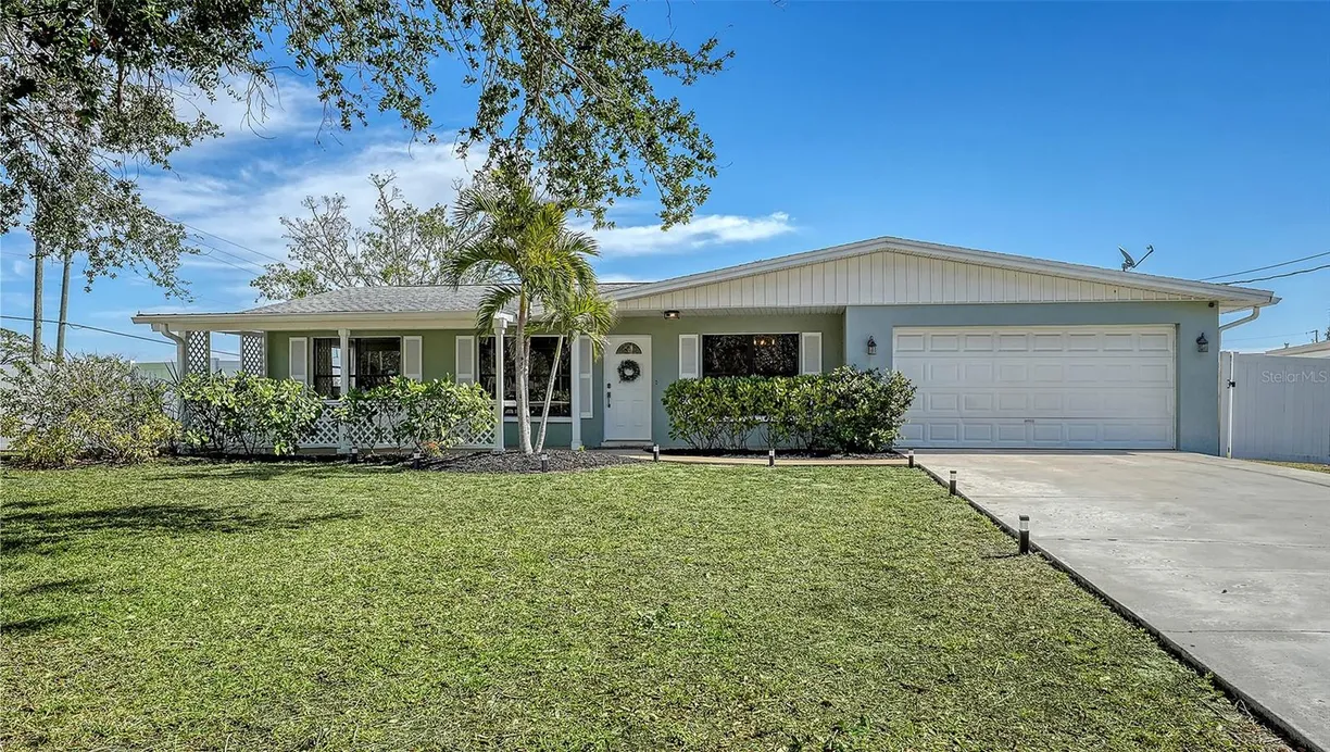 Sarasota/St. Petersburg Real Estate | View 603 Barnes Parkway | 3 Beds, 2 Baths