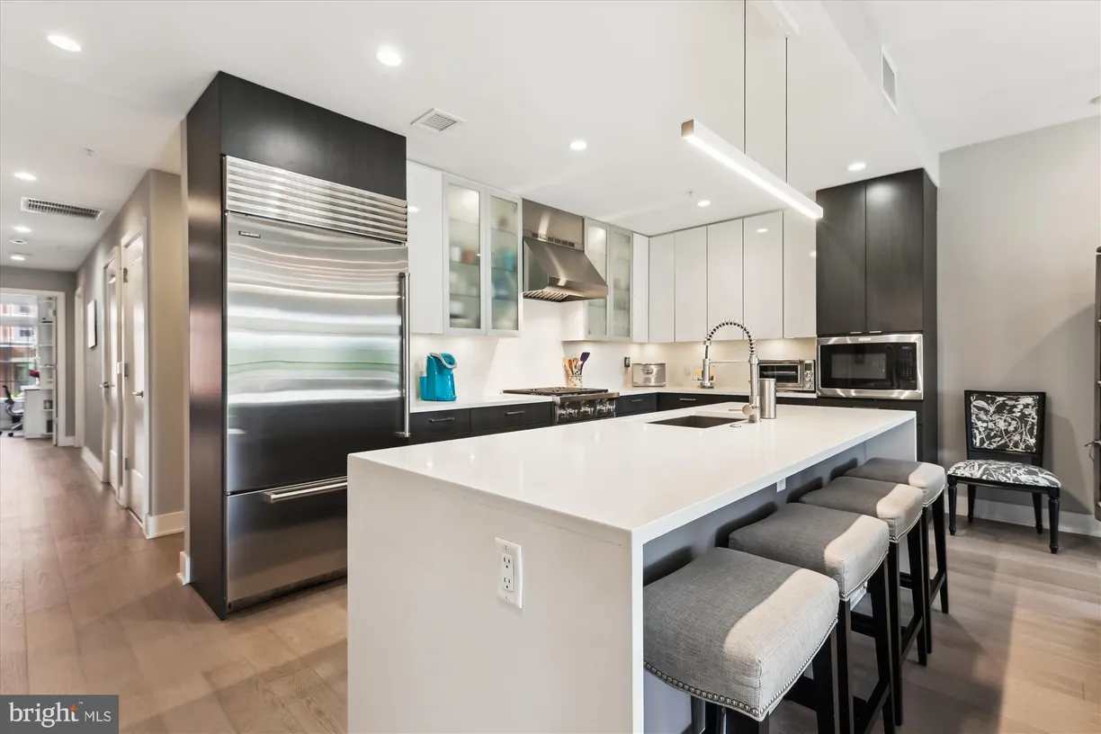 Washington Metro Area Real Estate | View 1701 16th Street N Unit# 345 | room 1