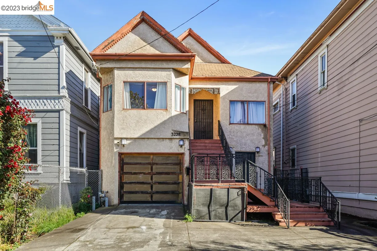 Northern California Real Estate | View 3228 Magnolia Street | 4 Beds, 3 Baths