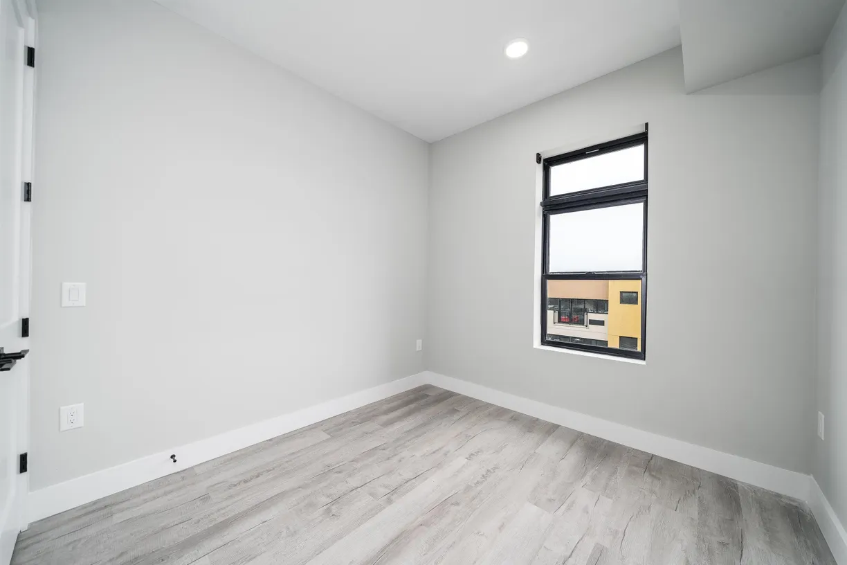 Jersey City/Hoboken Real Estate | View 187 Culver Ave Unit# 401 | room 2