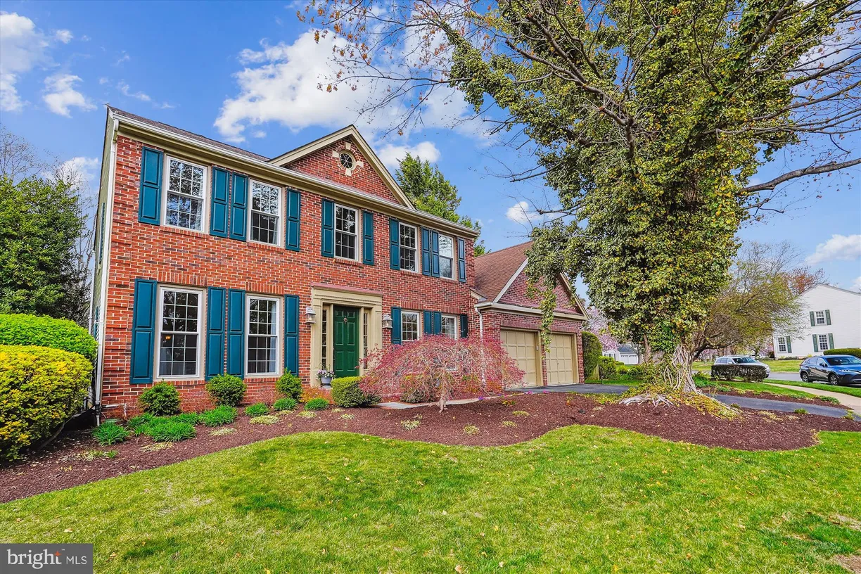 Washington Metro Area Real Estate | View 13206 Topsfield Court | 4 Beds, 3 Baths