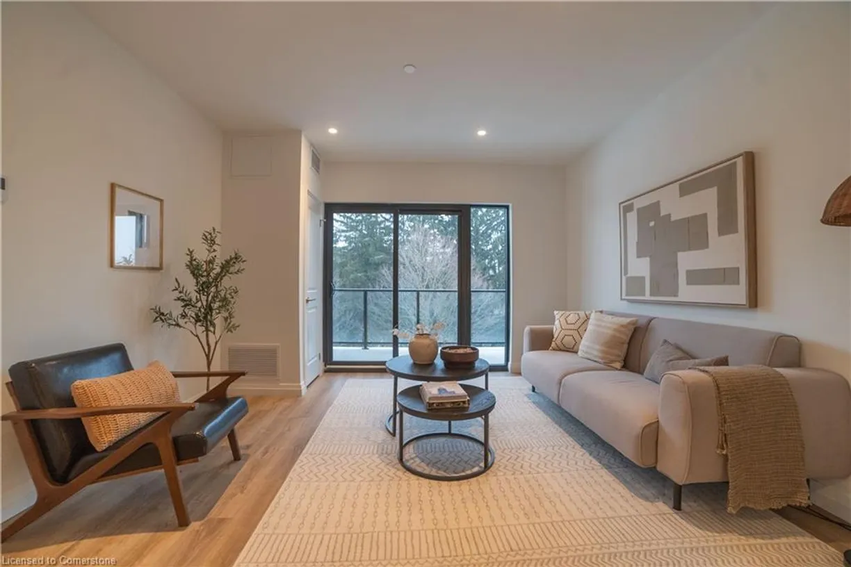 Ontario Real Estate | View 525 New Dundee Road 423 | 1 Bed, 1 Bath