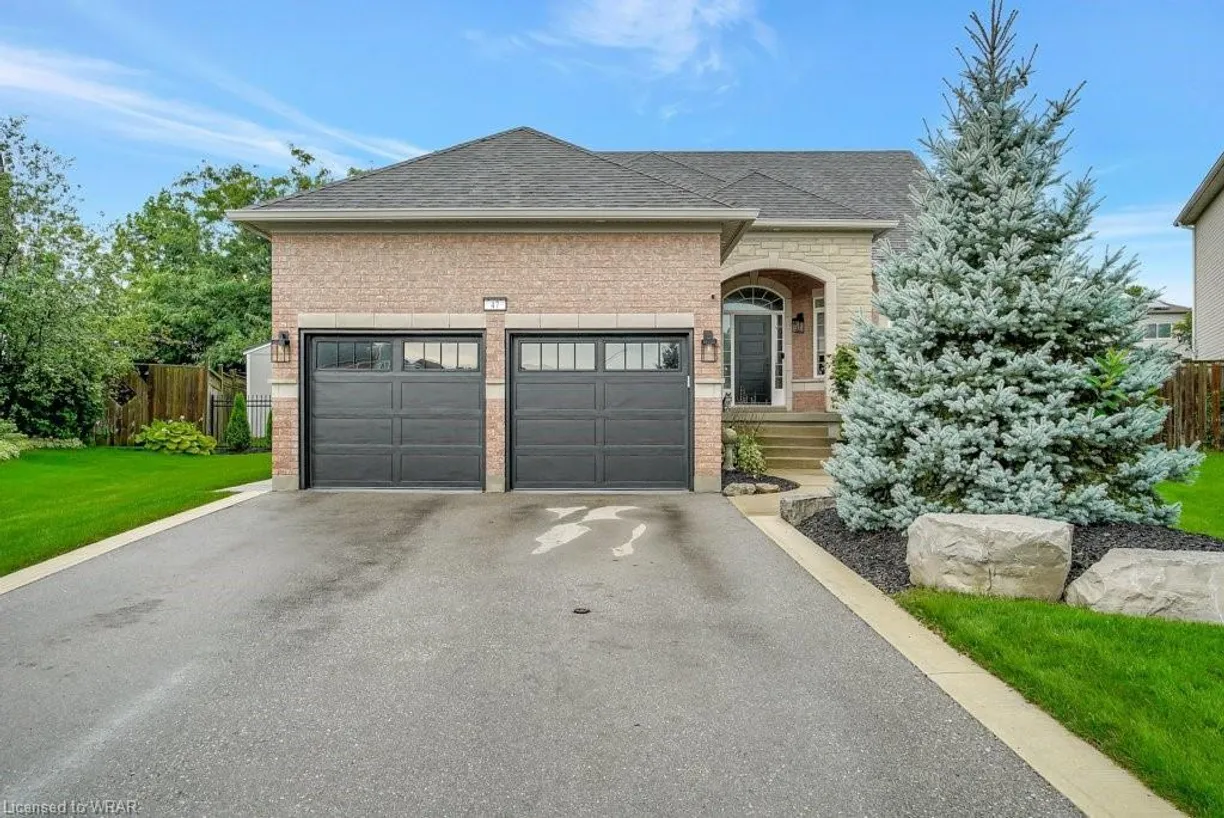 Ontario Real Estate | View 47 Prentice Court | 5 Beds, 4 Baths