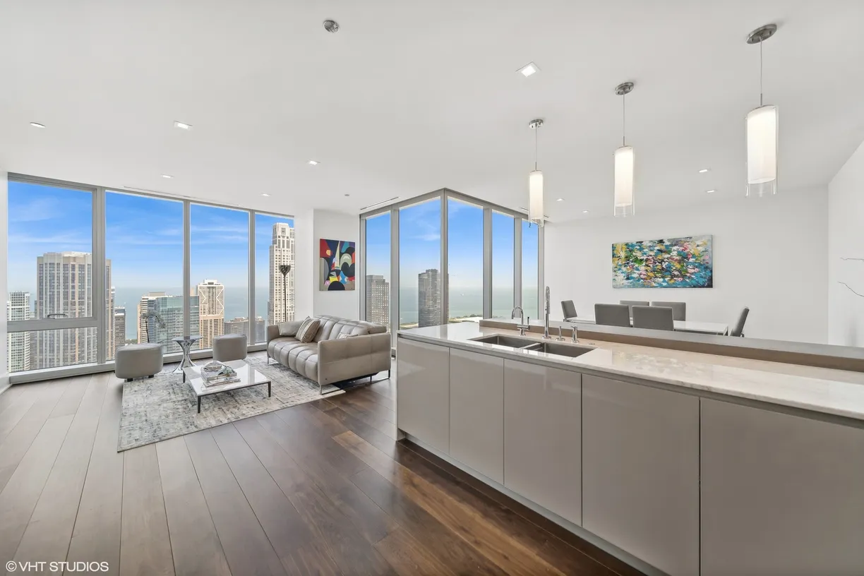 Chicago Real Estate | View 363 E Wacker, 4304 | room 1