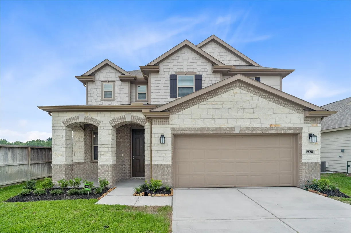 Houston Suburbs Real Estate | View 2903 Lazarina Lane | 4 Beds, 2 Baths