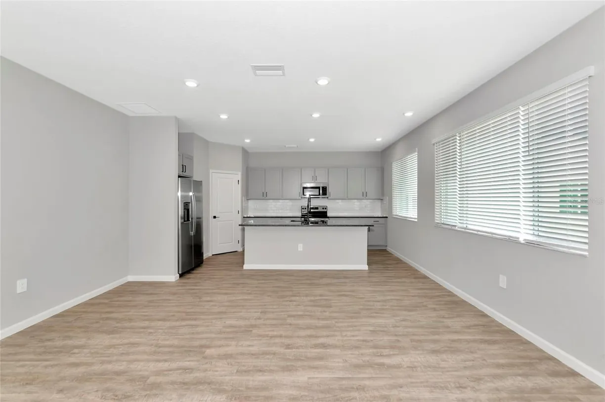 Sarasota/St. Petersburg Real Estate | View 12346 Cades Bay Circle | room 2