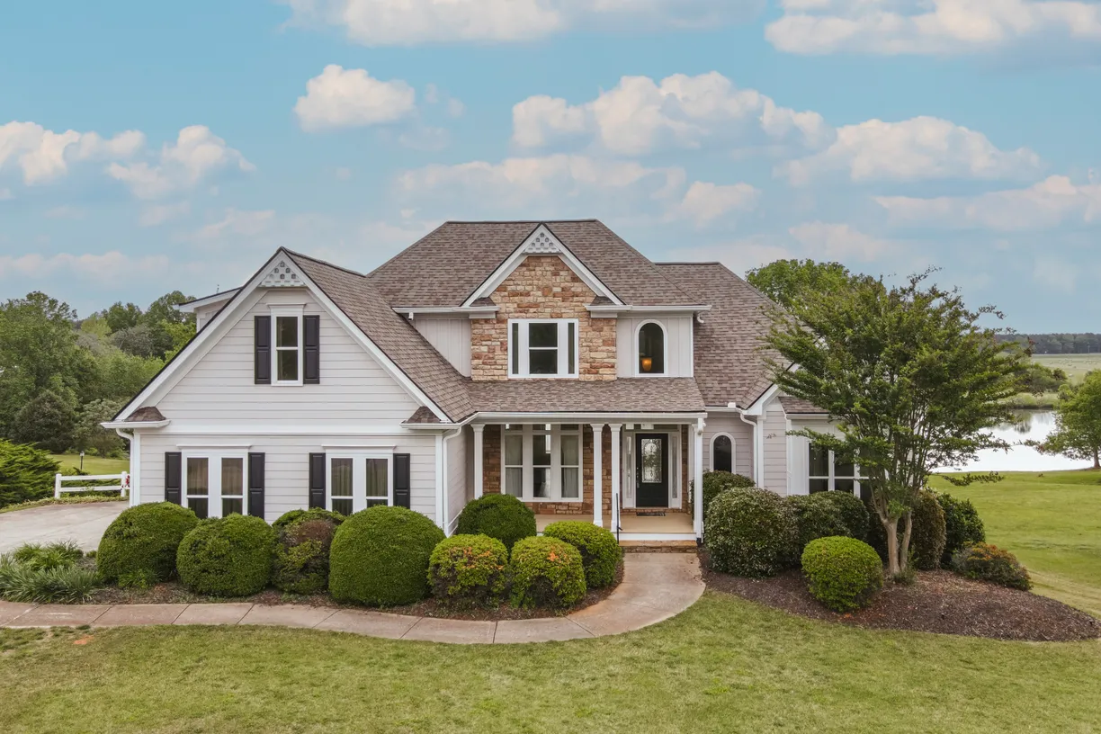 Athens, GA Real Estate | View 253 Harris Hills Drive | 5 Beds, 4 Baths