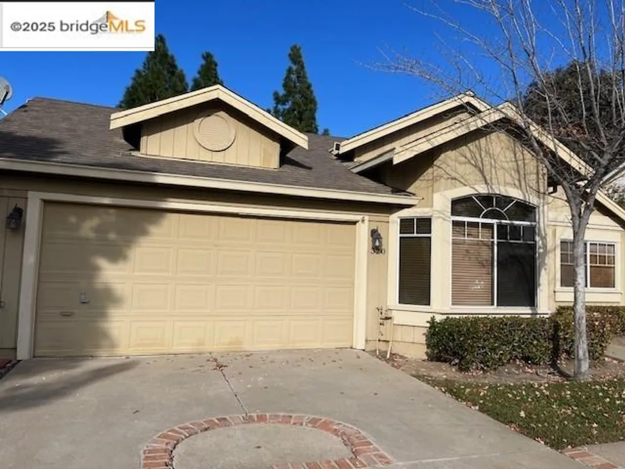 Northern California Real Estate | View 320 W Ruby St | 3 Beds, 2 Baths
