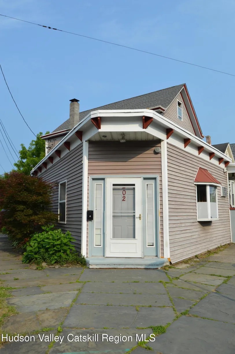 Hudson Valley Real Estate | View 202 Foxhall Avenue Avenue | room 1