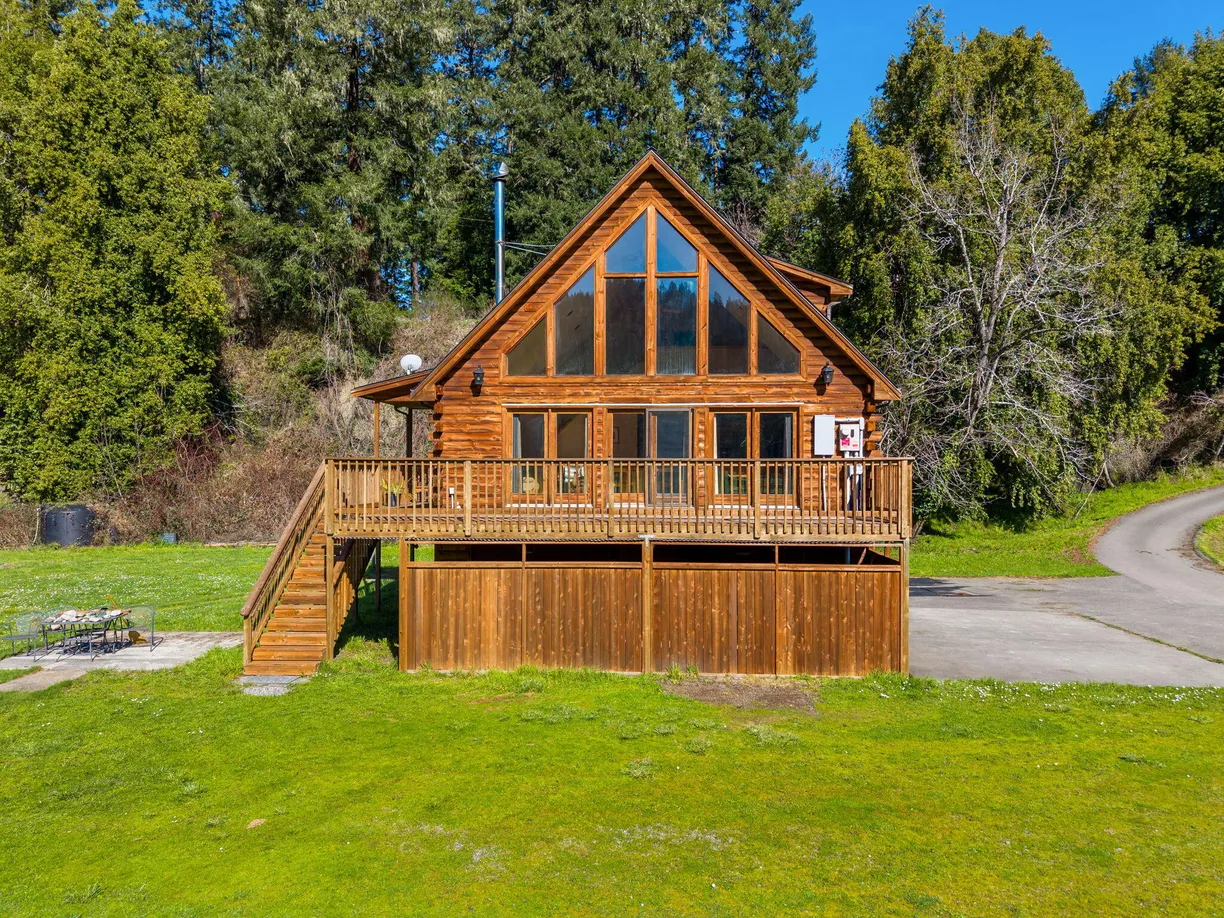 Northern California Real Estate | View 800 Riverside Park Road | 4 Beds, 2 Baths