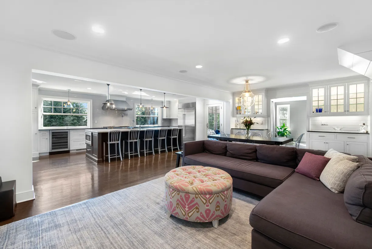 Greenwich Real Estate | View 11 Colonial Lane | 15 | View 13