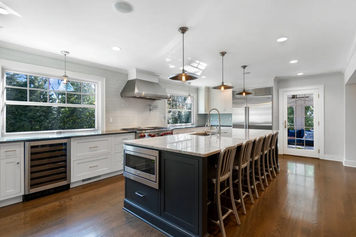 Greenwich Real Estate | View 11 Colonial Lane | 10.1 | View 8