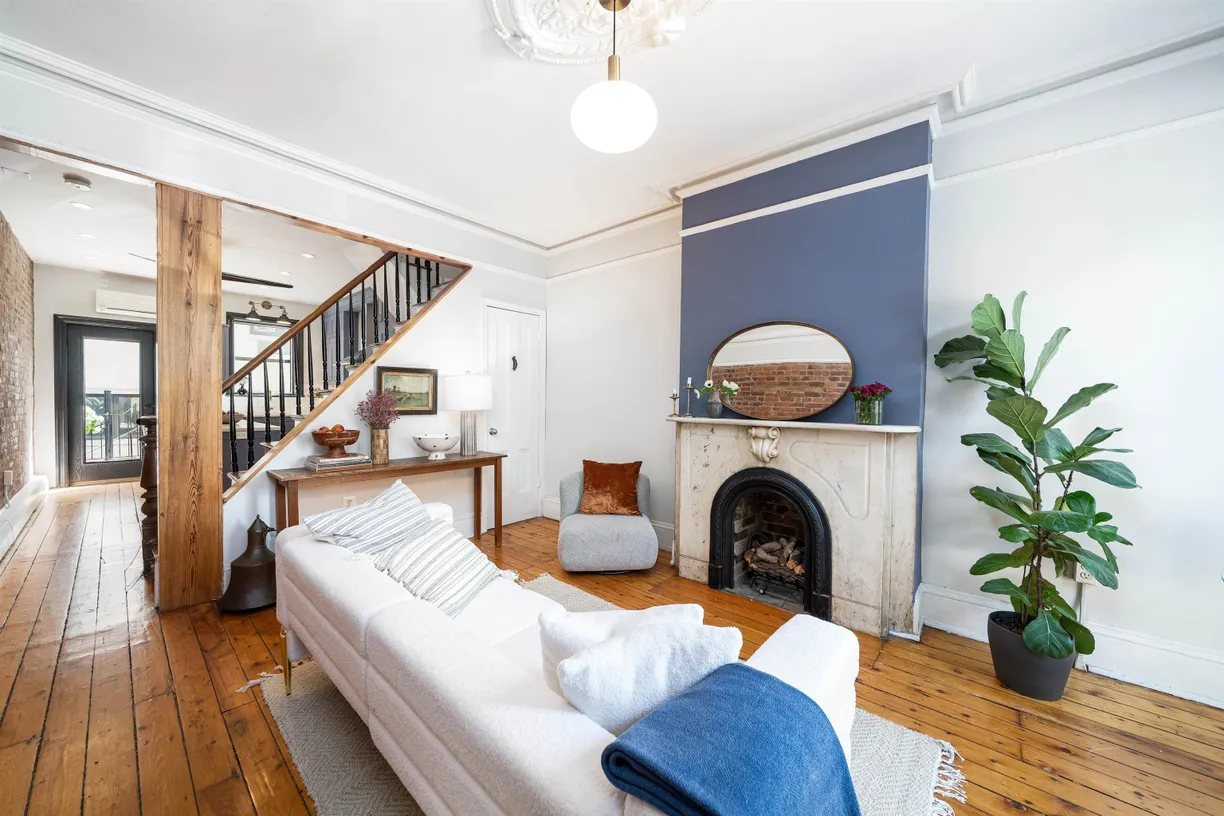 Jersey City/Hoboken Real Estate | View 333 8th St | room 1