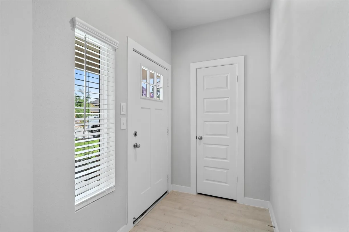 Houston Suburbs Real Estate | View 6734 Old Cypress Landing Lane | room 2