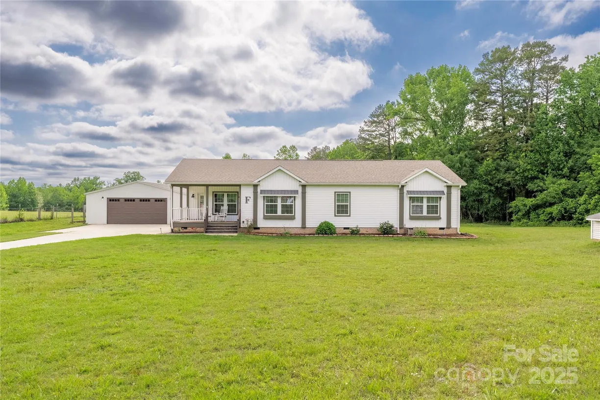 Charlotte Real Estate | View 326 Teeter Road | 3 Beds, 2 Baths
