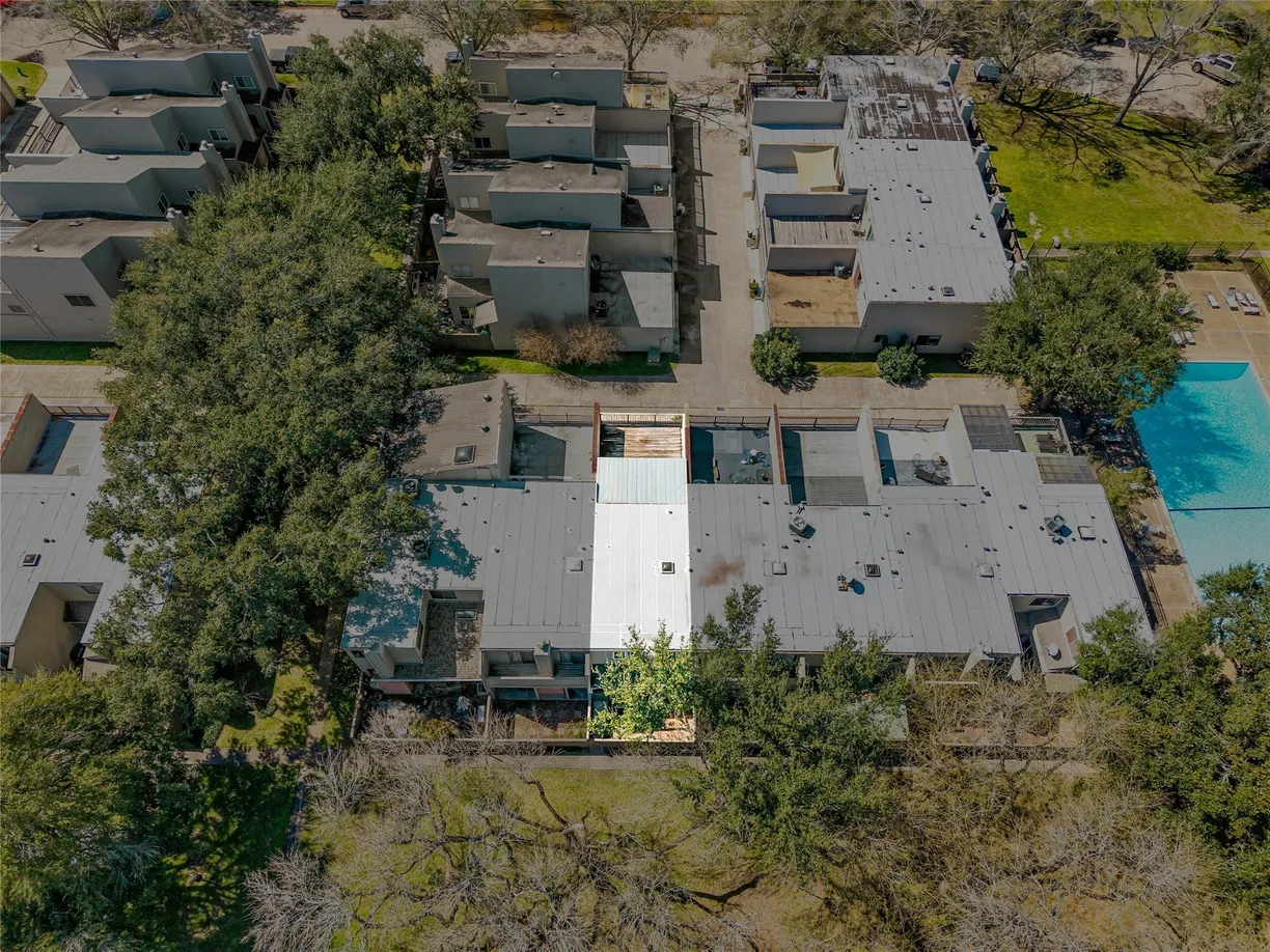 Houston Suburbs Real Estate | View 1629 Prairie Grove Drive | room 2