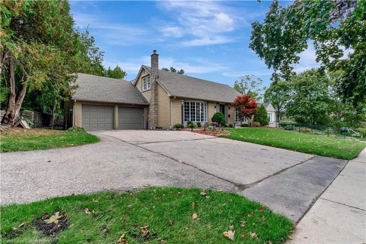 Ontario Real Estate | View 806 Westmount Road W | Photo2