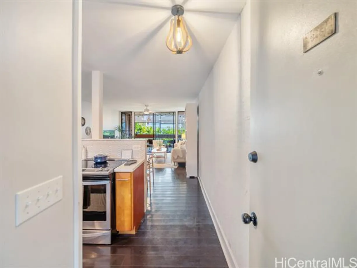 Hawaii Real Estate | View 1015 Aoloa Place, #343 | room 1