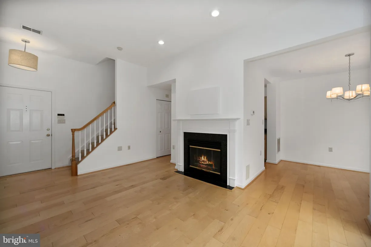 Washington Metro Area Real Estate | View 2405 20th Street NW 1103 | room 1