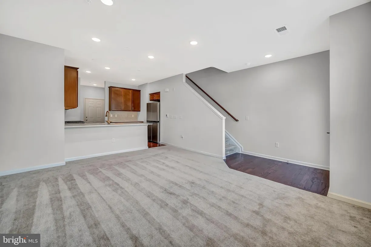 Central NJ/Bucks County, PA Real Estate | View 806 Shay Ct | room 2
