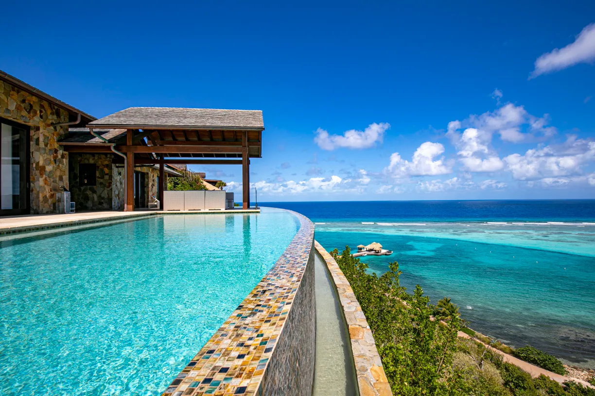 British Virgin Islands Real Estate | View Waters Edge Oil Nut Bay | room 2