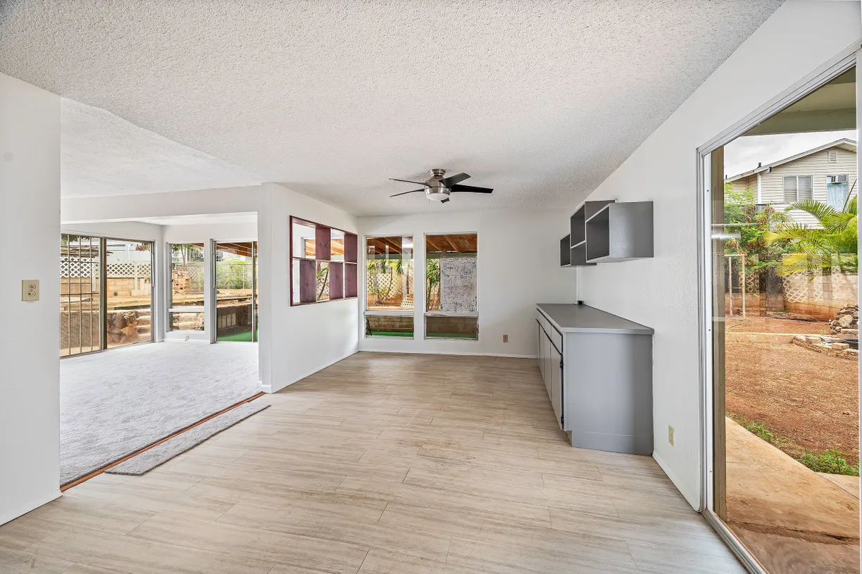Hawaii Real Estate | View 86-910 Pukui Place | 3 Beds, 3 Baths