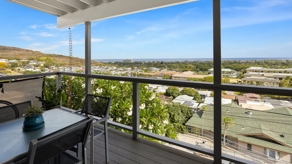 Hawaii Real Estate | View 4448 Wahinekoa Place | room 2