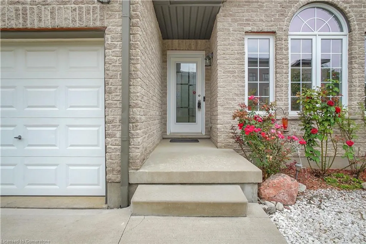 Ontario Real Estate | View 285 Wesley Boulevard | Photo2