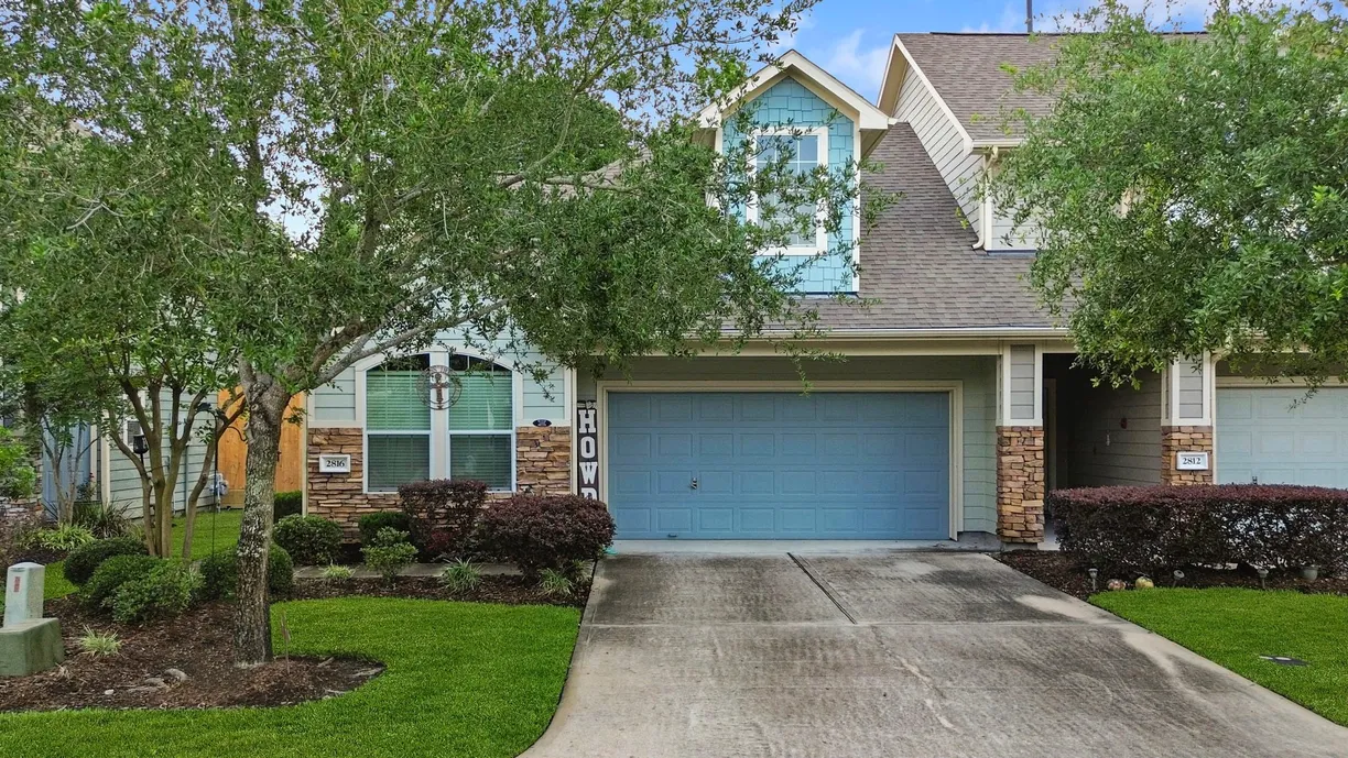 Houston Real Estate | View 2816 Sand Dune Dr | 3 Beds, 2 Baths