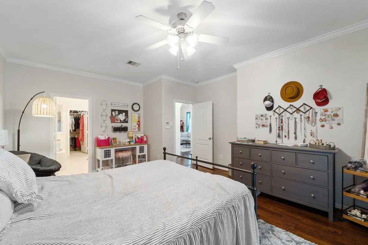 Houston Real Estate | View 2816 Sand Dune Dr | room 2