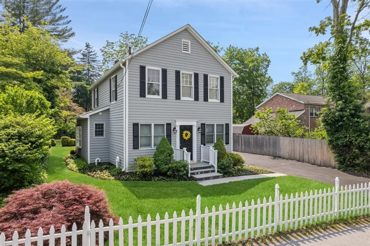 Westchester Real Estate | View 7 Greenwich Road | 3 Beds, 1 Bath