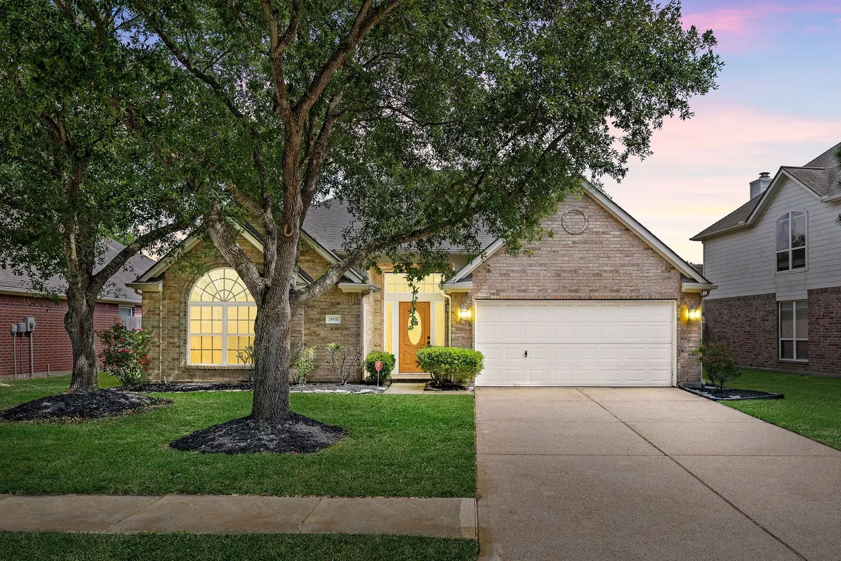 Houston Suburbs Real Estate | View 24418 Bell Canyon Lane | 3 Beds, 2 Baths